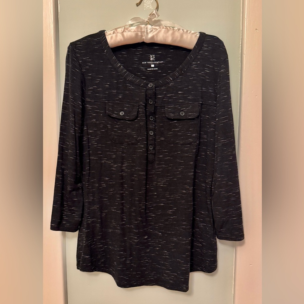 New York & Co Black Button-Front Women's Top, size medium #0052